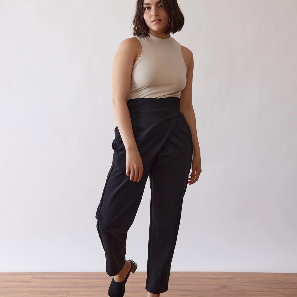 Free Label Avery top in Oat